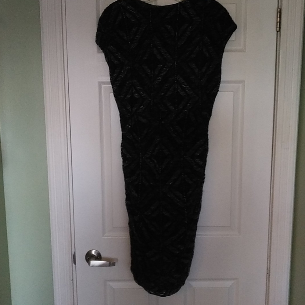 Dress - Picture 2 of 4